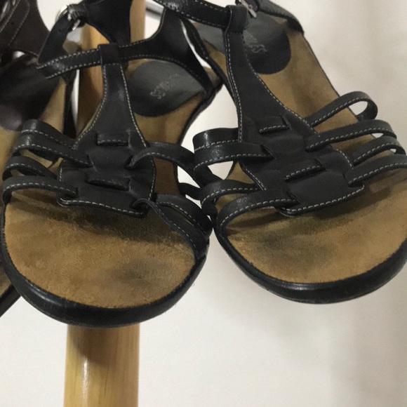 Aerosoles Heels Leather Diversify 7M Sandals Two Pairs - Picture 15 of 16